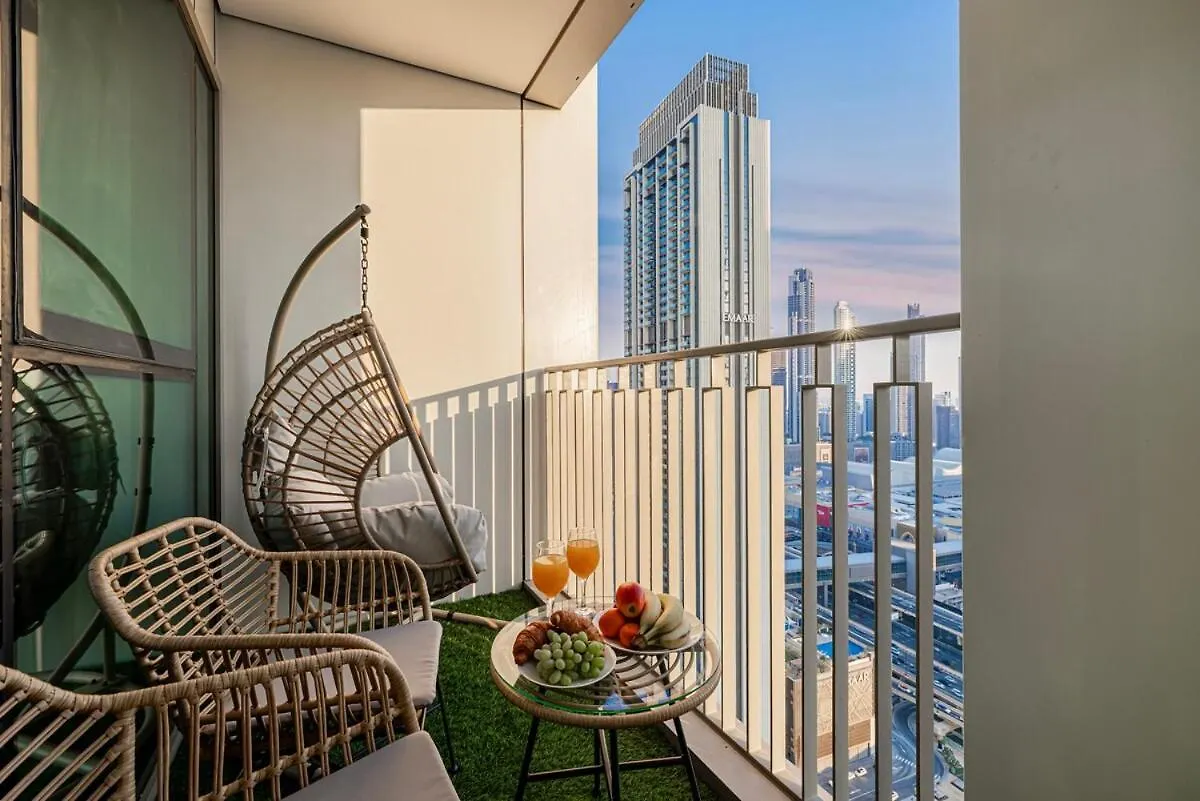 Mellas - Burj View - 2B - 9 Min Walk To Fountains Dubai Apartment